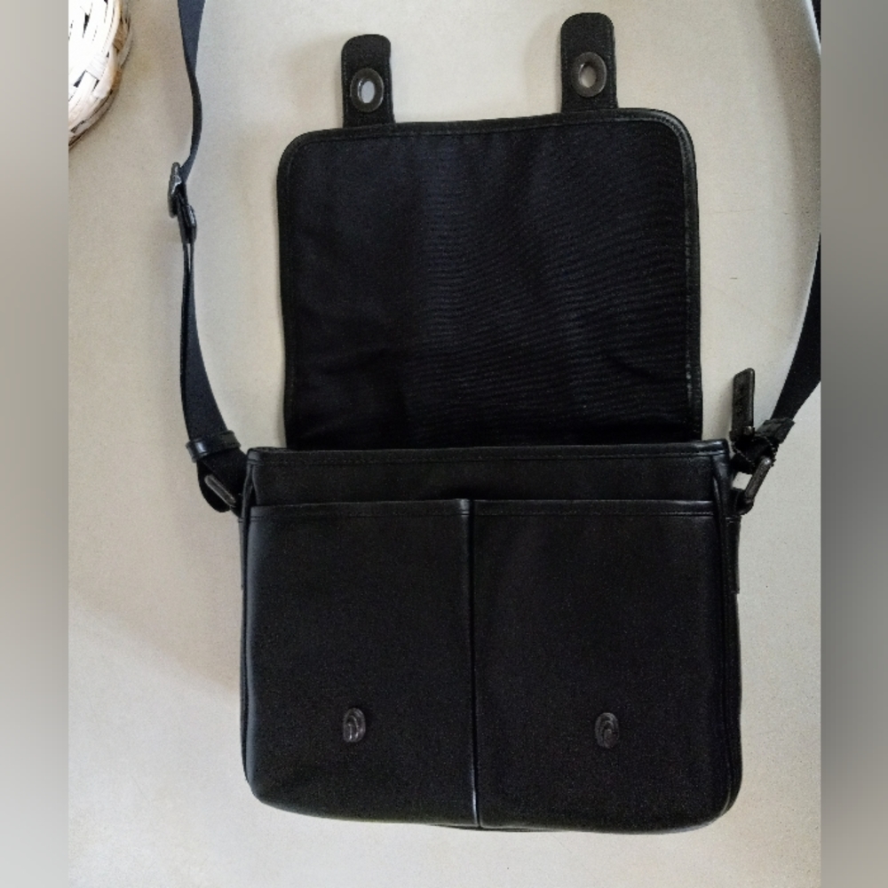 Coach Heritage Map Bag in Black Leather - Picture 12 of 14